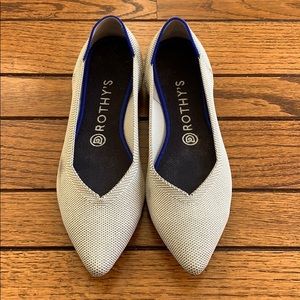 Rothy’s light grey pointed flats